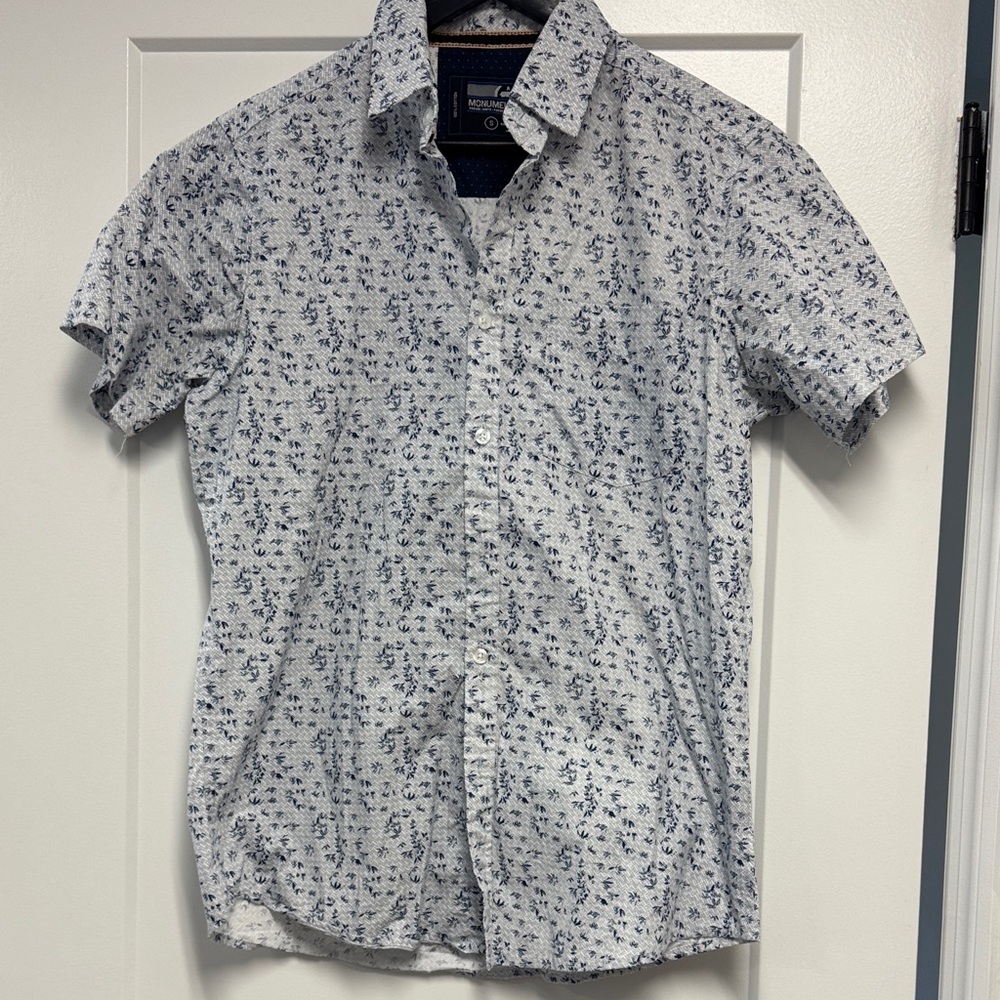Modern Short Sleeve Button-Down Shirt - White with Navy Floral